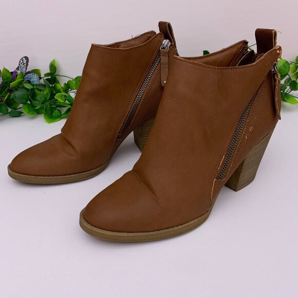 DV‎ Dolce Vita Brown Heeled Ankle Boot size 9 - Picture 4 of 14